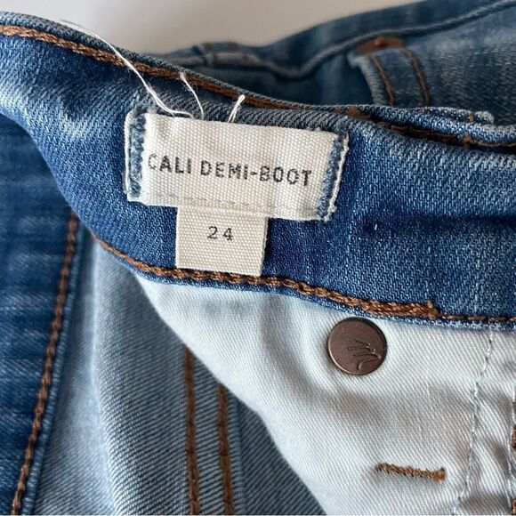 Madewell Cali Demi-Boot Jeans - Picture 9 of 9